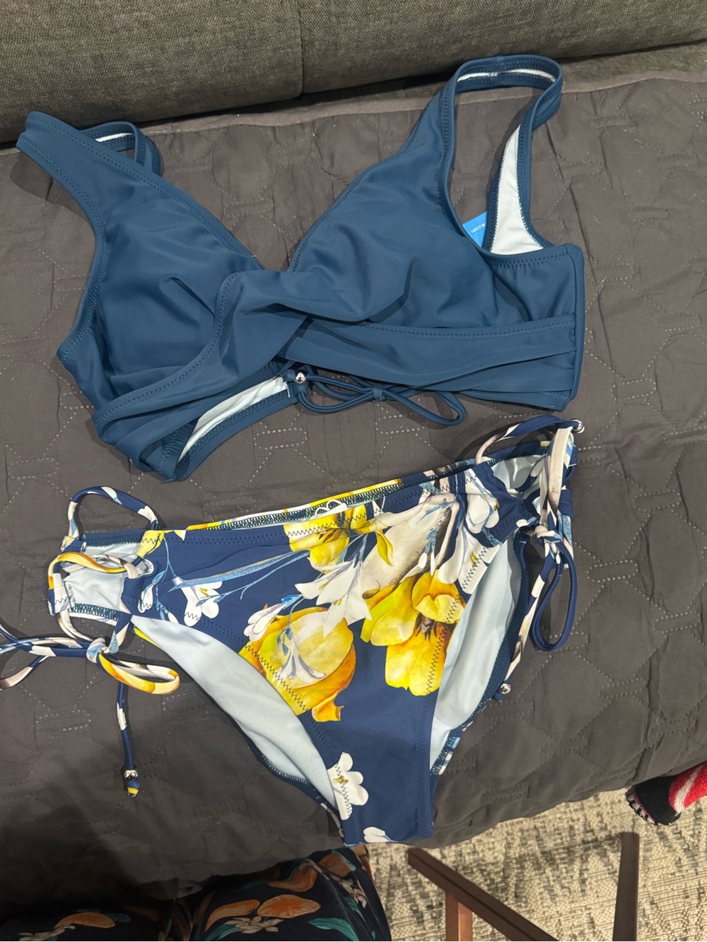 Cupshe Women’s Blue Floral Tie-Side Bikini Set NWT medium